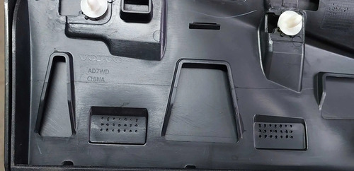 Moldura Aplique Porta Traseira Esquerda Volvo Xc60 2020 - Imagem 3