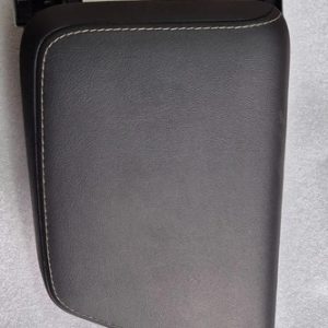 Apoio De Braço Console Central Volvo Xc60 T8 Ultimate 2024 Preto