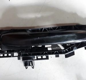 Maçaneta Externa Dianteira Direita Mercedes C180 Cgi 2019