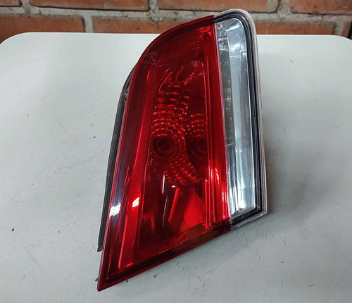 Lanterna Tampa Traseira Esquerda Fiat Siena 2012 Esquerdo/motorista Vermelho E Transparente - Imagem 3