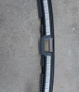 Acabamento Soleira Painel Traseiro Volvo Xc60 2020 Preto