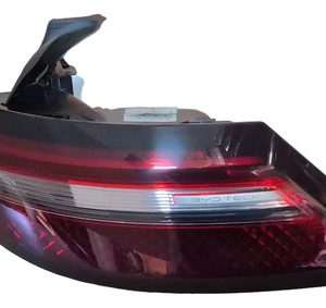 Lanterna Traseira Direita Byd Mini Dolphin 2025/2026 Direito/passageiro Vermelho