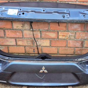Tampa Traseira Mitsubishi Outlander 2008/2013 Cinza