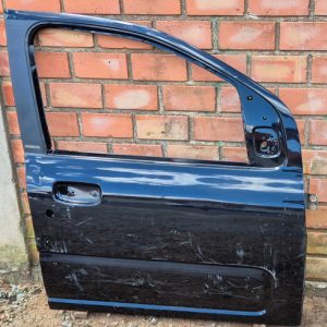 Porta Dianteira Direita Fiat Uno Vivace 2012/2015 Dianteira Direito Preto