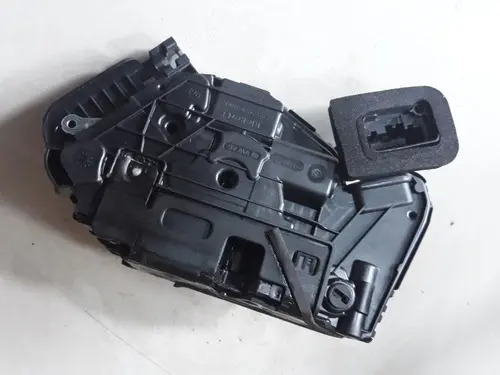 Fechadura Porta Traseira Direita Audi Q3 2021 - Imagem 4