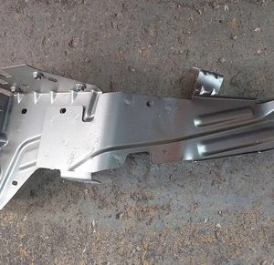 Óculos Suporte Farol Direito Volvo Xc40 T5 2022 31457752