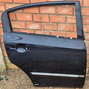 Porta Traseira Direita Nissan Sentra 2009/2010 Traseira Direto Preto