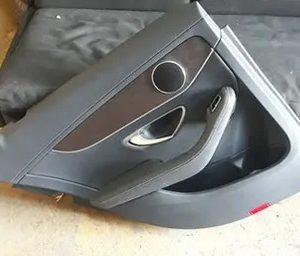 Forro Porta Traseiro Esquerdo Mercedes C180  Exclusive 2019