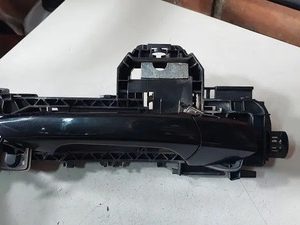 Maçaneta Externa Dianteira Direita Mercedes Cla 250 2015 Preto Dianteira
