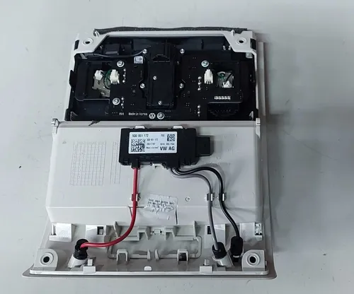 Luz De Teto Cortesia Vw Passat Highline Tsi 2.0 2019 - Imagem 4