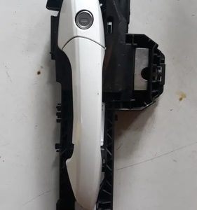Maçaneta Externa Dianteira Esquerda Mercedes Gla200 2018