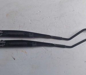 Braço Limpador Parabrisa Ram 1500 V8 2024 Direito