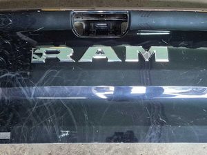 Tampa Traseira Rampage 2024/2025 Preto