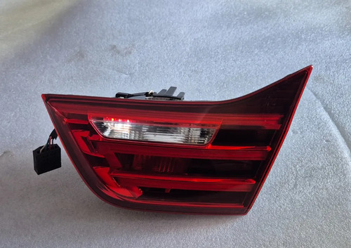 Lanterna Tampa Traseira Direita Bmw 430i Serie 4 2013/2017 Direito/passageiro Vermelho