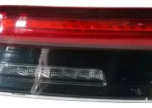 Lanterna Tampa Traseira Esquerda Bmw 320i G20 2020/2023 Esquerdo Vermelho