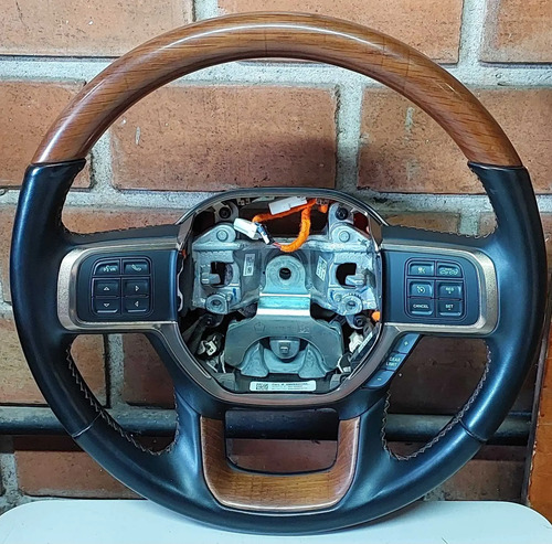 Volante Dodge Ram Longhorn 6.7 3500 2022 - Imagem 2