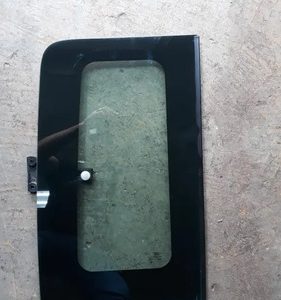 Vidro Traseiro Ventarola Lateral Direito Ford Transit 2012