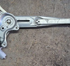 Maquina Vidro Dianteira Esquerda Toyota Hilux 2.8 2022