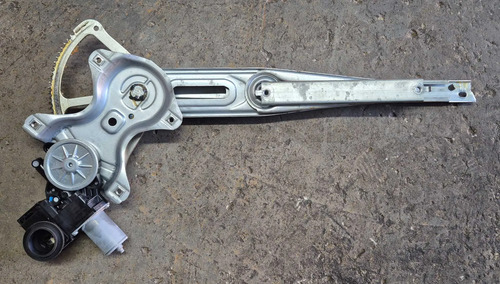 Maquina Vidro Dianteira Esquerda Toyota Hilux 2.8 2022