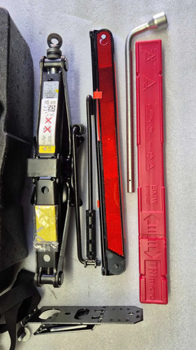 Kit Macaco Chave Roda Bmw X2 M35i 2025 Sem Uso - Imagem 3