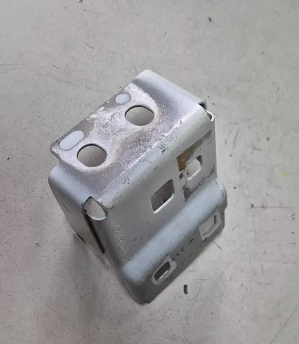 Suporte Paralama Direito Ram 3500 2500 2020/2023 - Imagem 3
