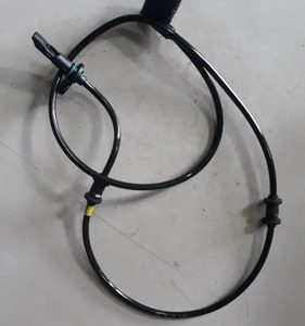Sensor Abs Traseiro Esquerdo Mercedes C180 Cgi 2019