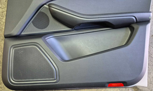 Forro De Porta Dianteiro Direito Porsche Macan 2024 - Imagem 3
