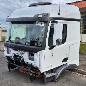 Cabine Caminhão Actros 2545 2025/2026 Branco