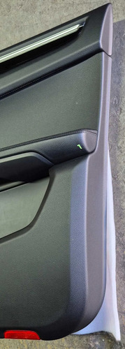 Forro De Porta Dianteiro Direito Porsche Macan 2024 - Imagem 5