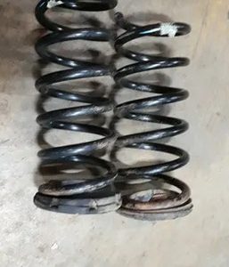 Mola Traseira Traseira Captiva 3.6 V6 2009 Par U Sado