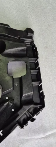 Guia Parachoque Traseiro Esquerdo Volvo Xc40 2022 - Imagem 5