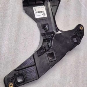 Suporte Guia Farol Esquerdo Porsche Macan 2024 95b941121