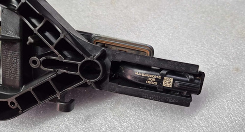 Maçaneta Externa Traseira Direita Ford F-150 2025 Cinza Traseira - Imagem 4