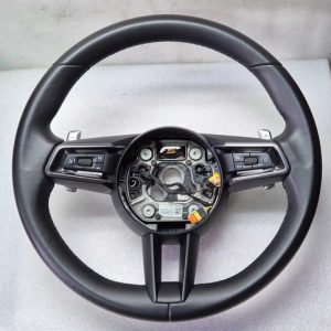 Volante Porsche Macan 2.0 2024 Preto