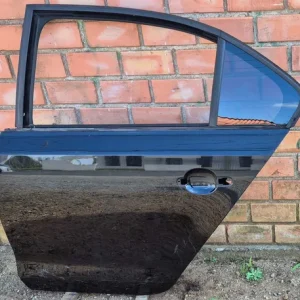 Porta Traseira Esquerda Volkswagen Jetta 2013/2014 Traseira Esquerda Preto