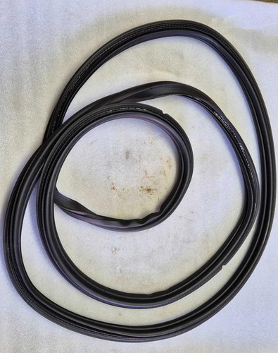 Borracha Tampa Traseira Porsche Macan 2024 95b827705 - Imagem 4