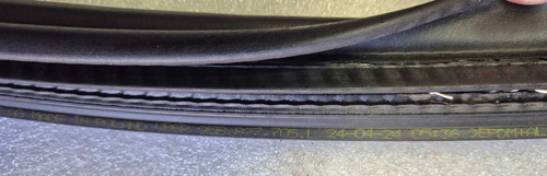 Borracha Tampa Traseira Porsche Macan 2024 95b827705 - Imagem 5